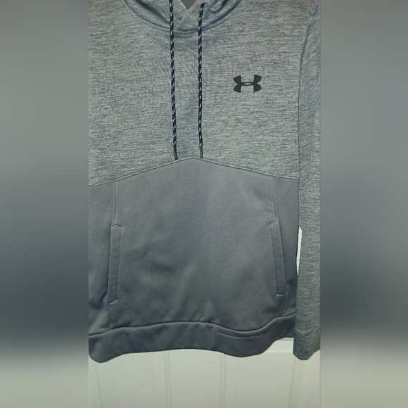 Under Armour Hoodie Men's Medium Athleisere Casual Wear - Picture 3 of 4